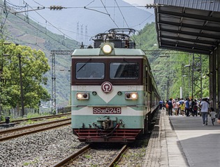 1000027670