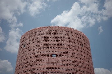 001