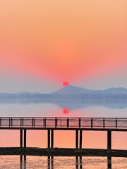 001