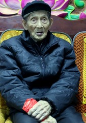 126岁老人曾经参加过白色起义.JPG