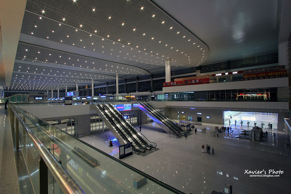 沙河堡成都东站西广场主入口