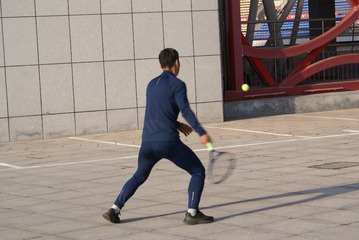 1853366