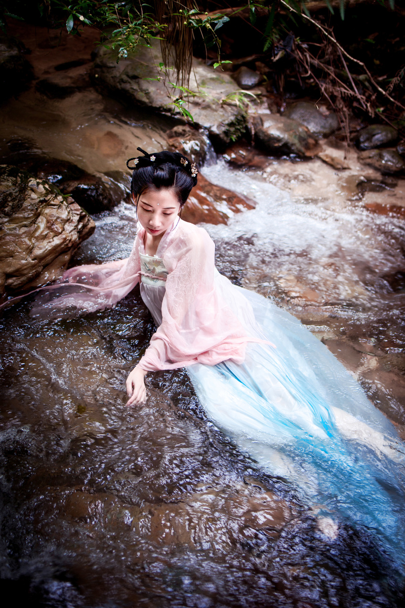 水中仙---古装湿身人像