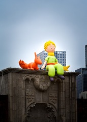 10915