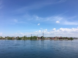 157162
