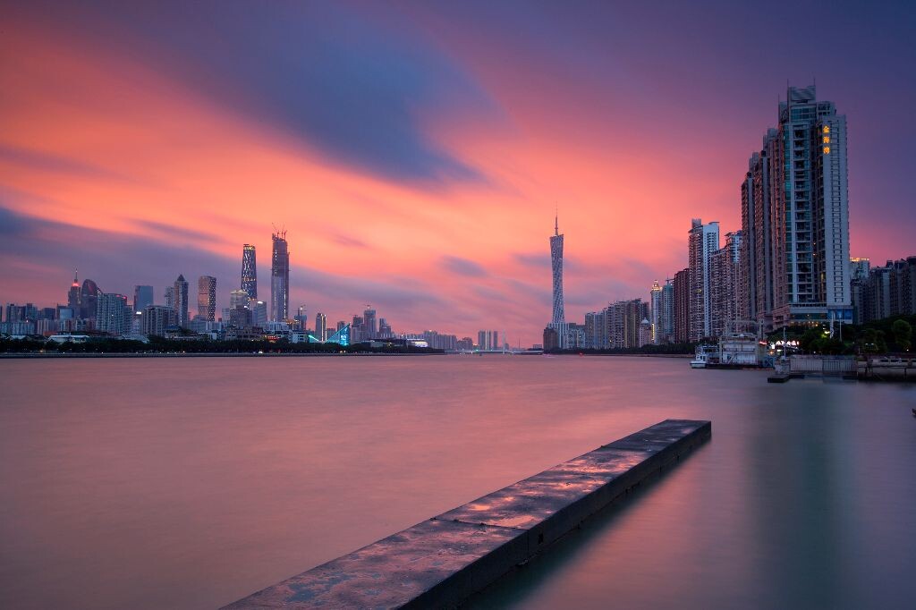 超级台风威马逊给广州带来了难得一见的晚霞<br />
500px：<a href="http://500px.com/photo/77923277/" target="_blank" rel="nofollow">http://500px.com/photo/77923277/</a>