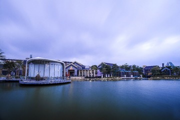 湖岸