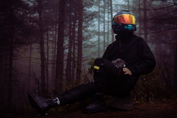 001