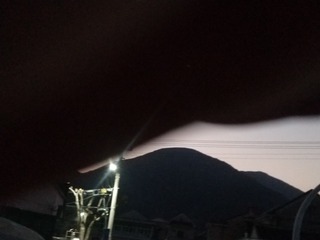 307526