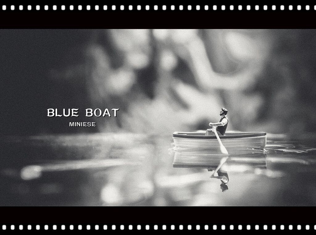 BLUE BOAT<br />
