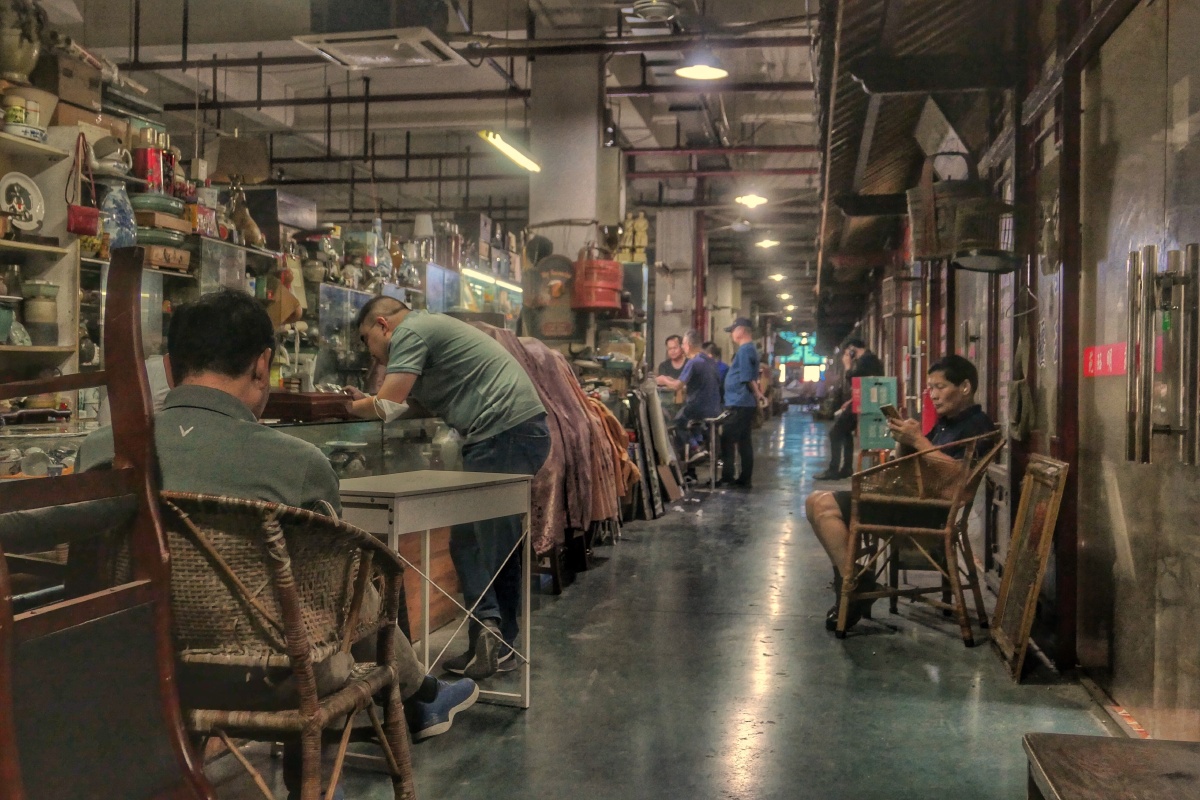 上海岚灵花鸟市场聚奇城旧物市场一个现代年轻人不太会去的地方其实