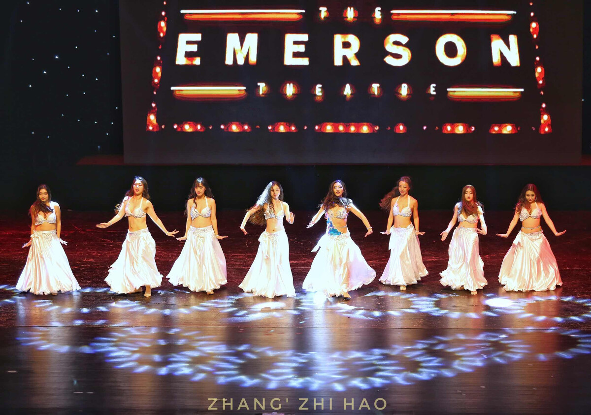 中国好舞蹈 宣传片,中文唱的再好也不如英文歌让人印象深刻