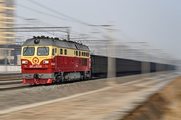 1000067353