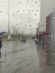 374832