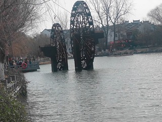 864508