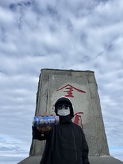 001