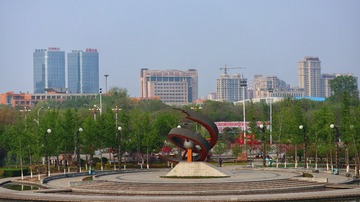 1072285