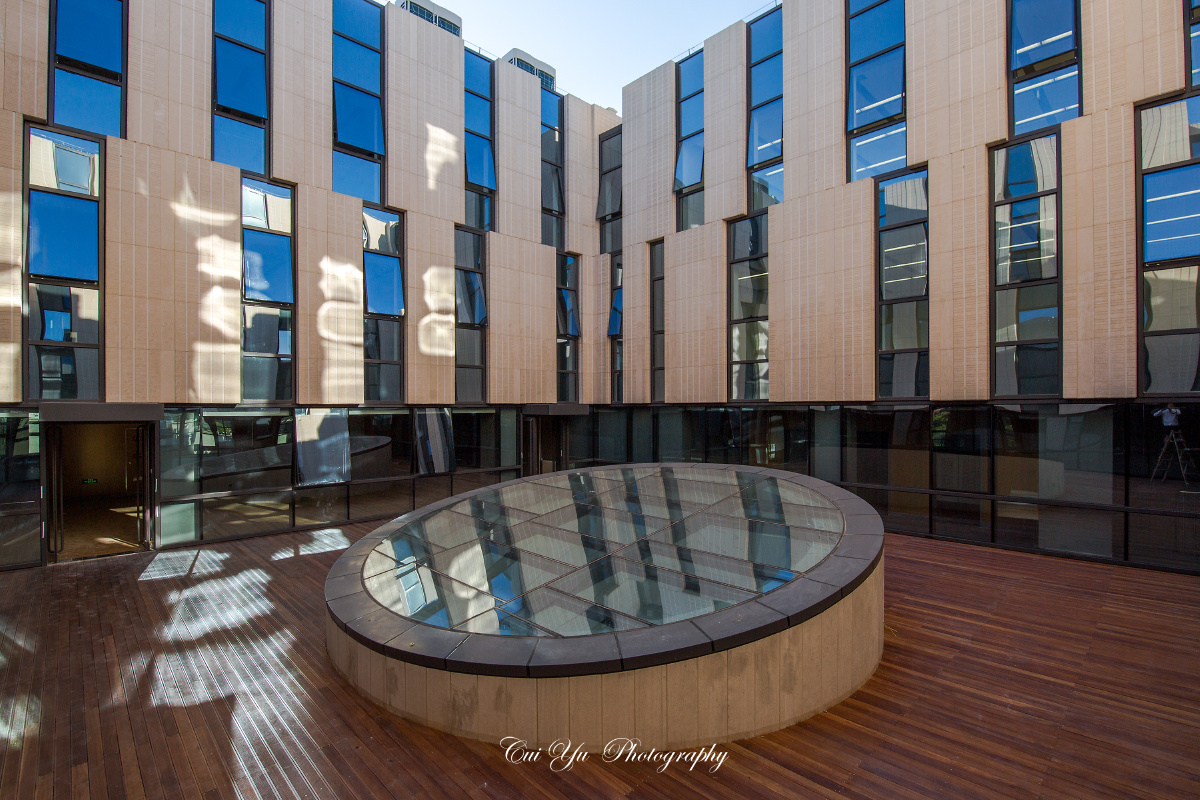 清华大学廖凯原楼