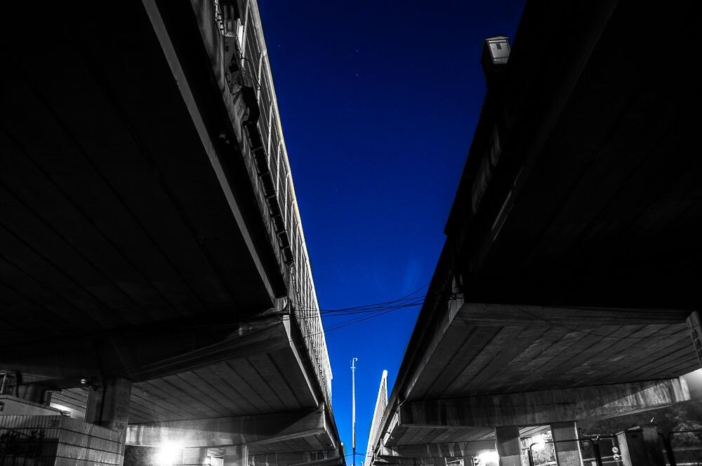 一抹蓝<br />
