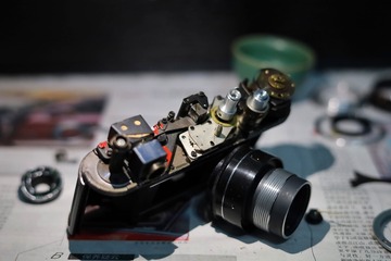 5603755