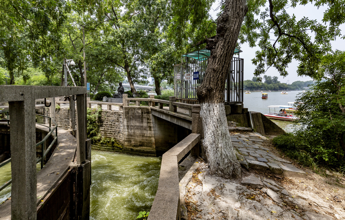 武庙古闸——明城墙下的古老水闸