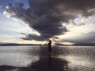 001