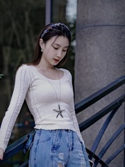 001