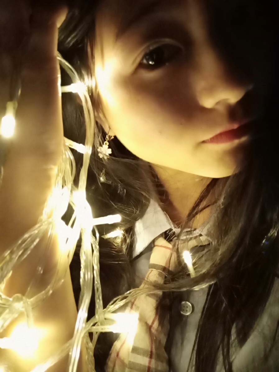 认我做大哥,我教你梳中分。