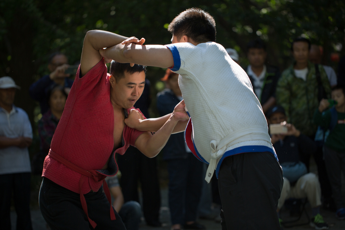 北京式摔跤之四