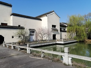1942