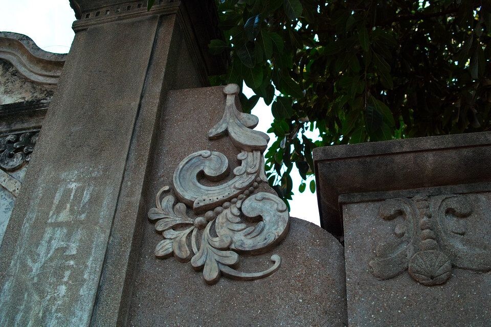 SDIM1786<br />
漂亮的门饰
