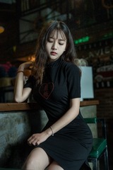 827690