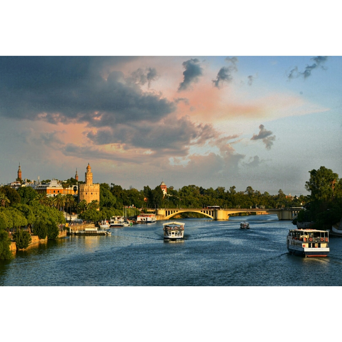 埃布罗河——拍摄于西班牙