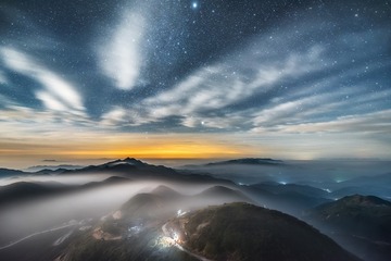 蟒山夜