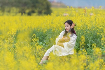 70718