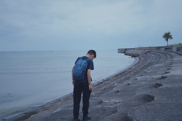 001