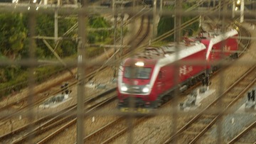 742320