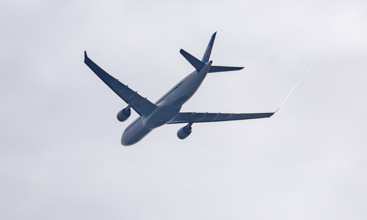 飞机空中放油
