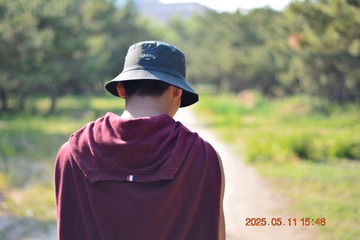 001