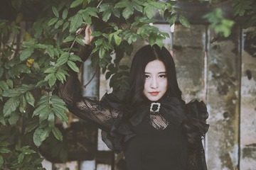 001