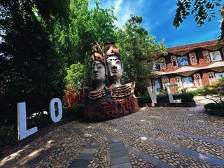 001