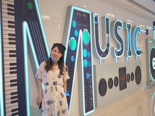 1403047
