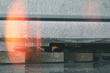 001
