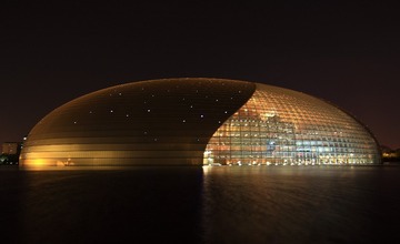 夜色中的大歌剧院