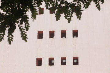 1000024832