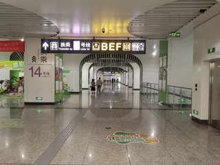 941891
