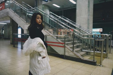 001