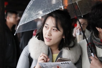 122051