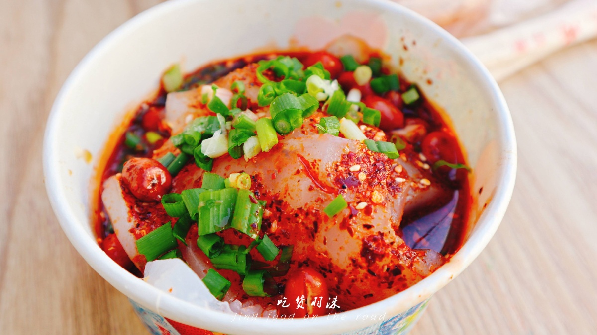 拉萨旅行必吃美食【措姆凉粉】