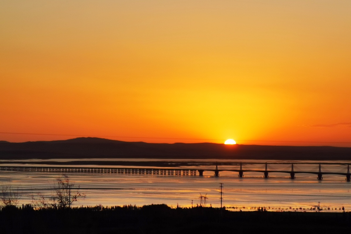 大漠孤烟直,黄河落日圆 - on_looker - 图虫